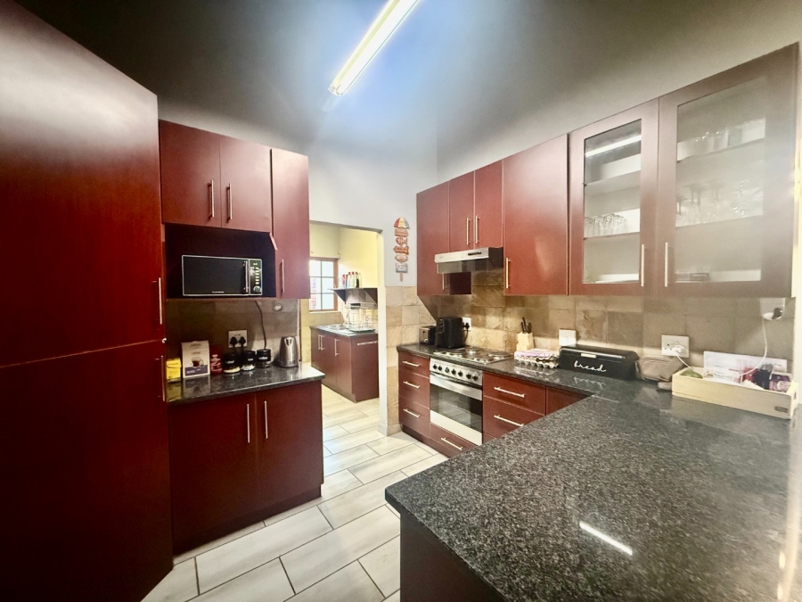 3 Bedroom Property for Sale in Melodie North West